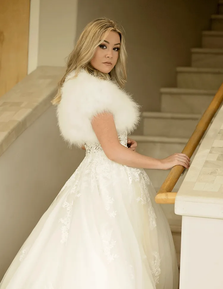 Lilly - Feather Bolero in Ivory