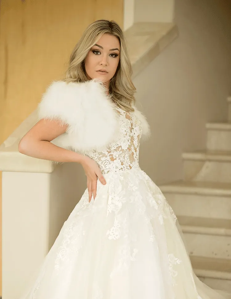 Lilly - Feather Bolero in Ivory