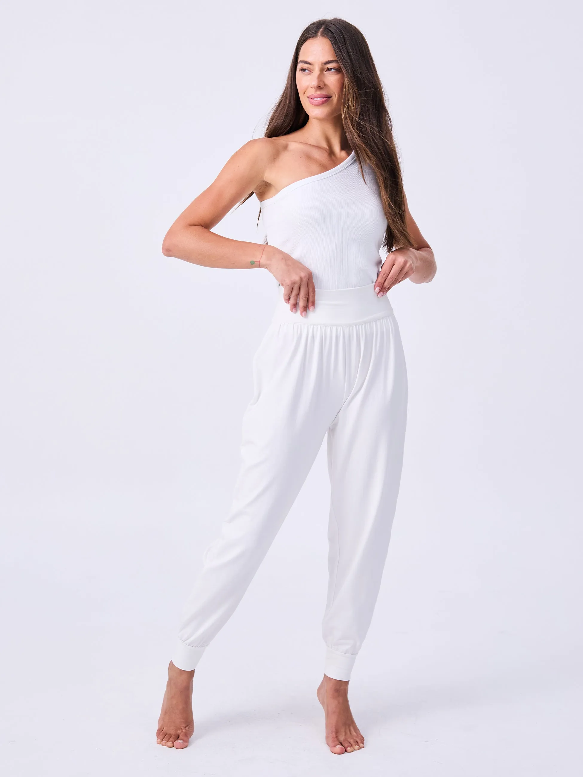 Nomad Relax Pant - White